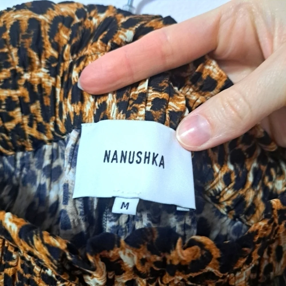 Nanushka primrose paperbag waist shorts ocelot medium NWOT - Picture 8 of 11